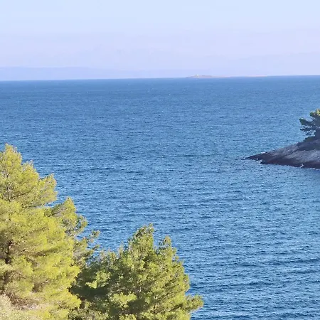 Peaceful House Senija Semesterbostad